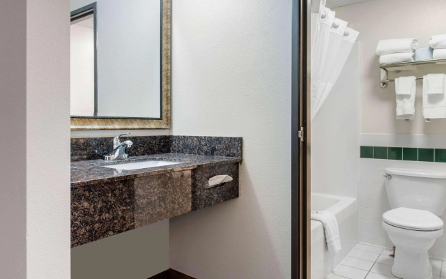 Quality Inn near Medical Center