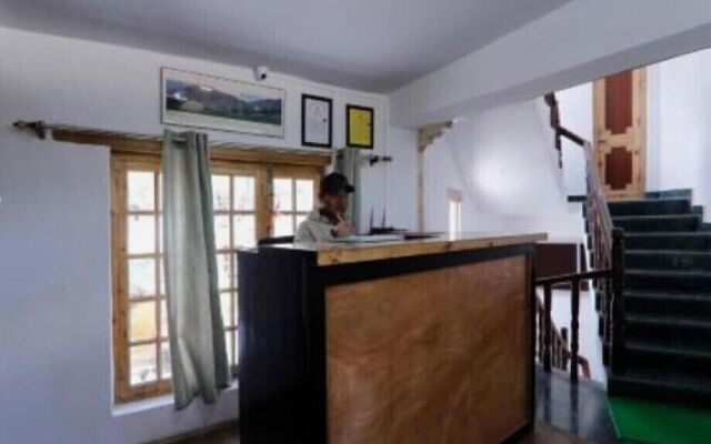 White House bnb Leh