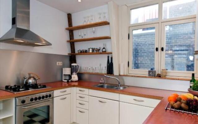 Canal Holiday Apartment