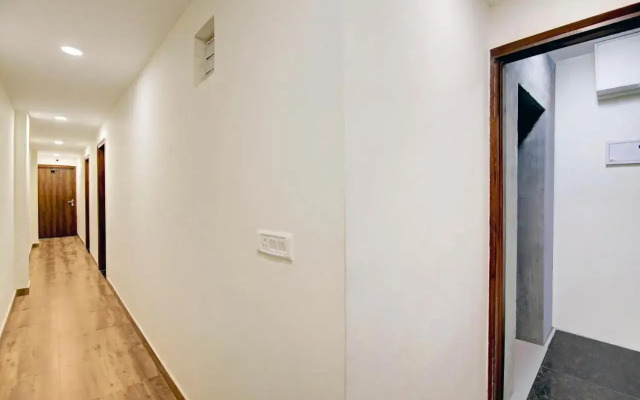 Oyo Flagship 703579 Santosh Residency