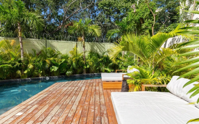 Bungalos Village 106 By Lockey