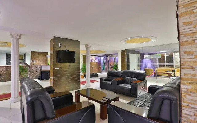OYO 215 Wassan International Hotel