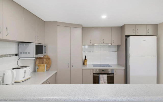 Escape to 64 at Cape View Resort