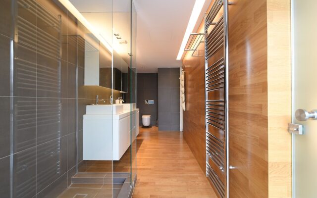 180m² homm Newly Renovated Luxurious Penthouse