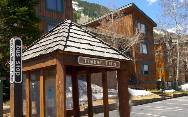 Timberfalls 1902 2 Bedroom Condo by RedAwning