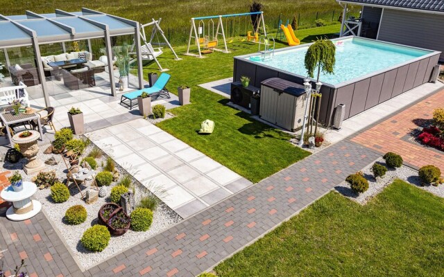 Nice Home in Mielno With 2 Bedrooms and Wifi