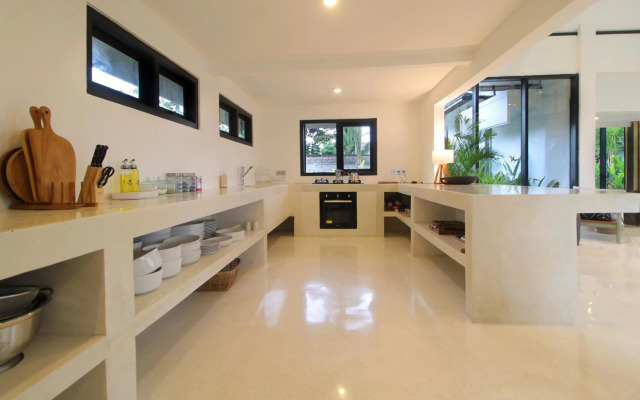 Puri Hijau 3 Bedrooms Villa with Jungle & River View