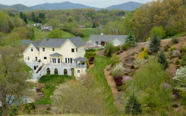 Sunshine Cove - 5 Br Home