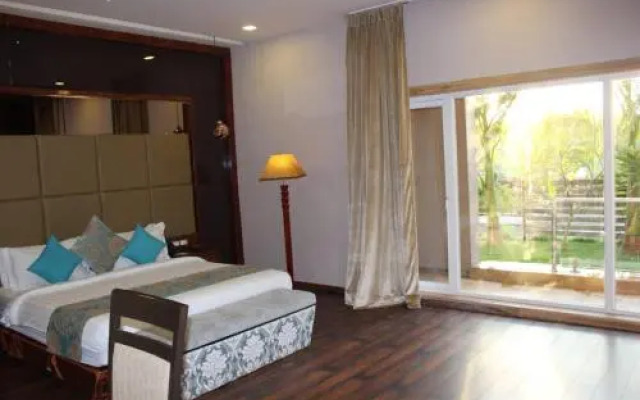 7 Seasons resort & Spa