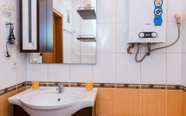 Апартаменты на улице Типанова 16