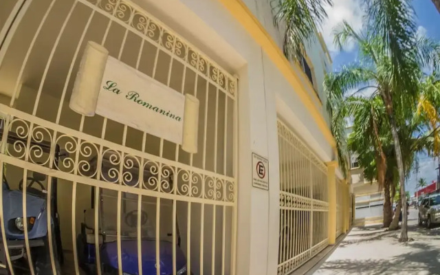 Romanina 1 Condo in the Heart of Playa del Carmen by Redawning