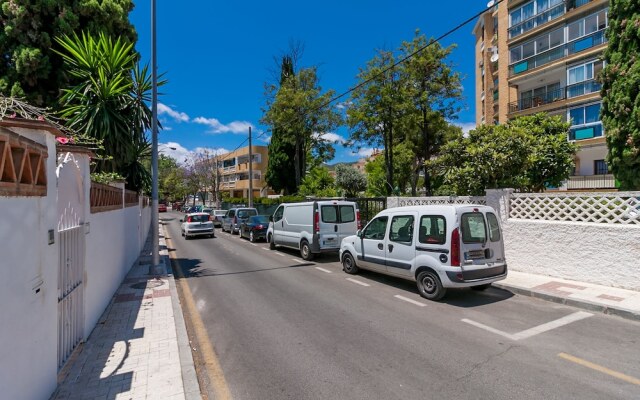 Torremolinos Pool And Garden Canovas Apartment