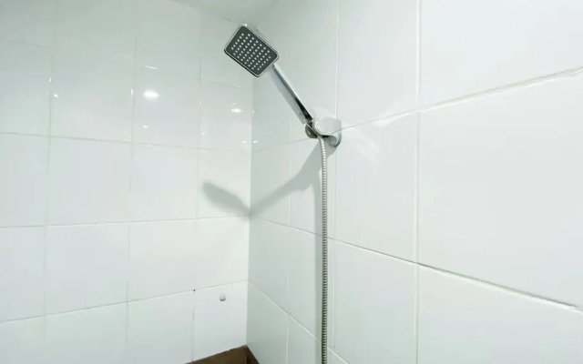 Best Price And Relaxing 1Br At Green Pramuka City Apartment