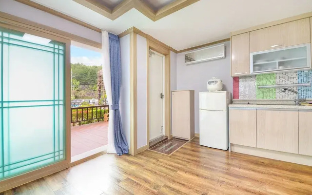 Samcheok Herb Pension