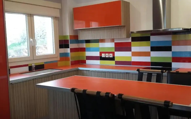 Luxury Holiday Home 4 Bedroom Villa in Paleokastro