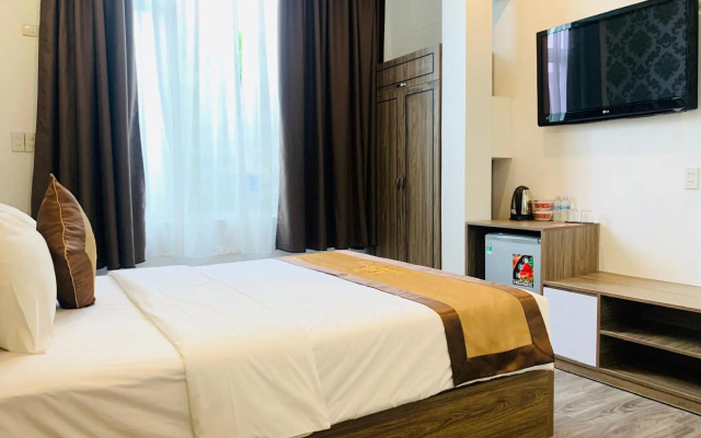 Nice Hue Hotel