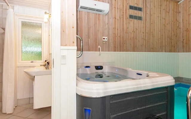 8 Person Holiday Home in Oksbol