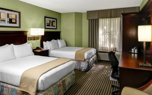 Holiday Inn Express & Suites Atlanta Buckhead by IHG