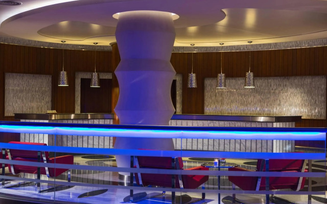 Renaissance Izmir Hotel