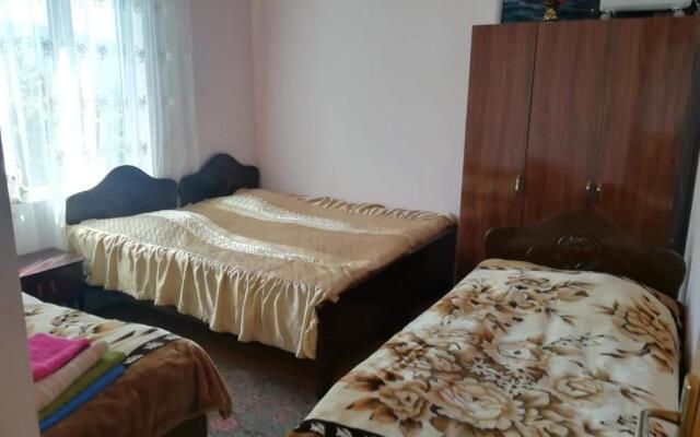 Txilaziri Guest House