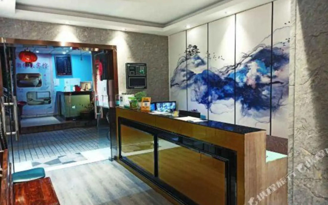 Yuefa Hotel (Shenzhen Dongmen Old Street Shaibu Subway Station)