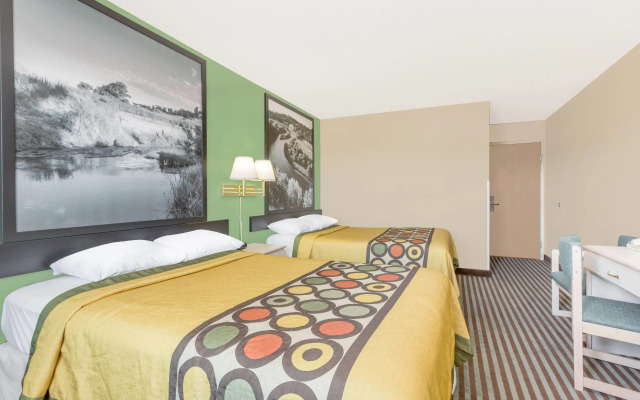 Super 8 by Wyndham Lexington