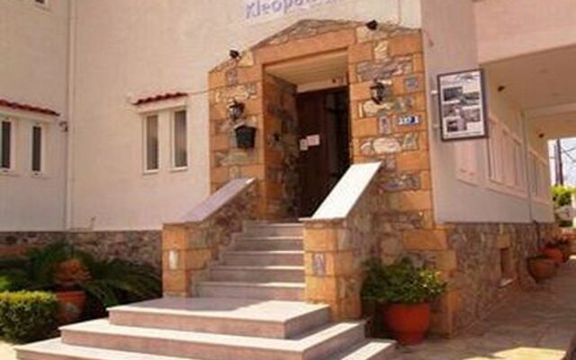 Kleopatra Traditional Hotel Apartments