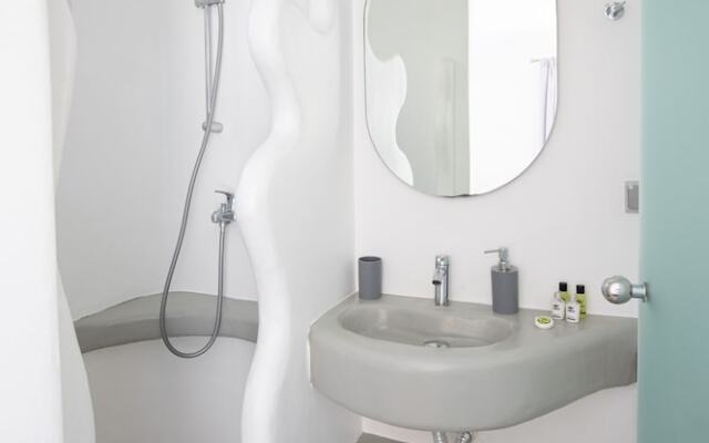 Sea & Stone Residence