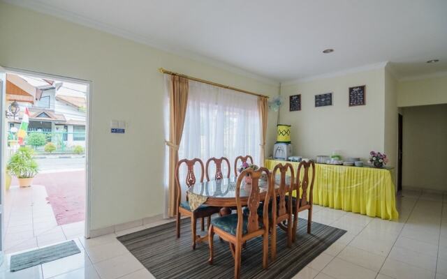 RedDoorz near Taman Bekapai 2