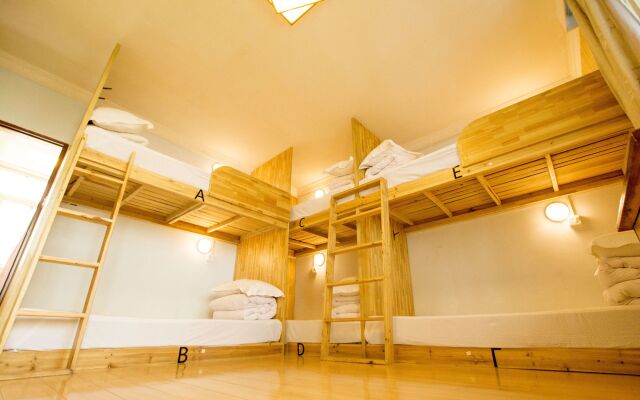 Guilin Cyan Box Hostel