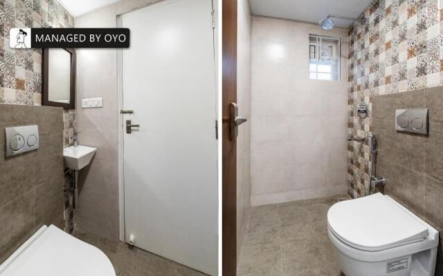 Super OYO Townhouse 1225 Chethana Inn