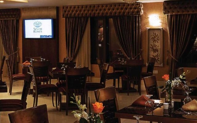 Seven Roses Hotel