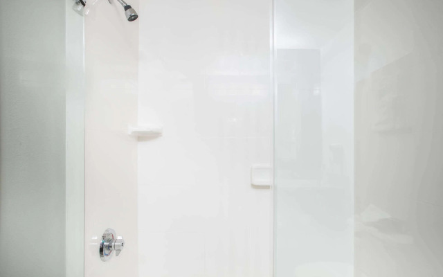 La Quinta Inn & Suites by Wyndham Pontoon Beach