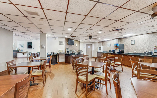 Sleep Inn & Suites Buffalo Airport