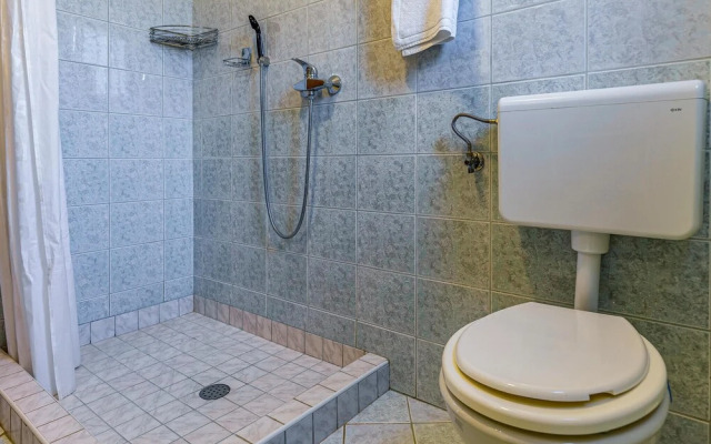 Amazing Home in Medulin With 3 Bedrooms and Wifi