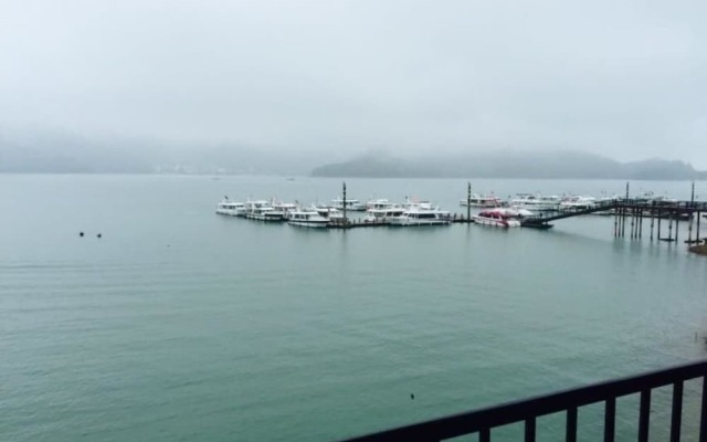 Sun Fog Inn