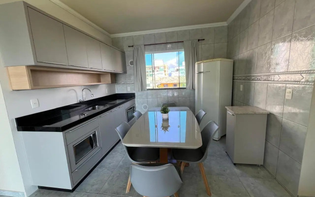 Estúdio a 150 metros da Praia de Mariscal - V05