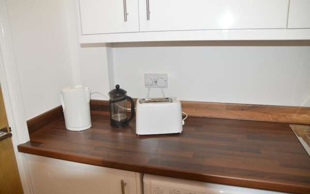 London Bridge Apartment