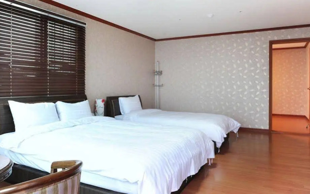 Nobel Resort Pension