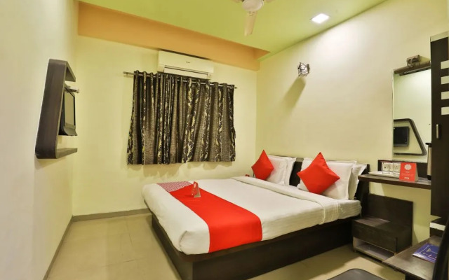 Hotel Santro By OYO Rooms
