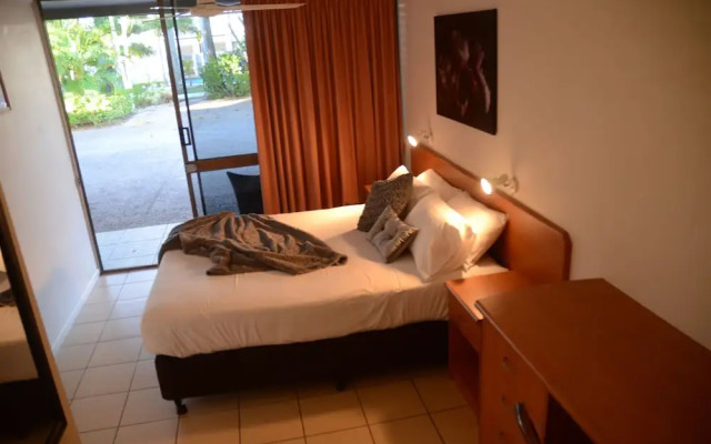 South Gladstone Motel