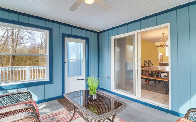 Pocono Retreat: Access to Community Lake & Beach!