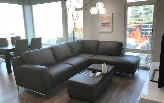 Domicile Suites at Mark on 8th