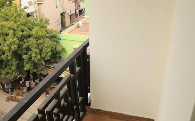Shree Service Apartment