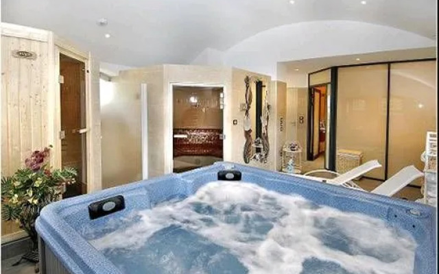 Hostellerie du Château des Monthairons