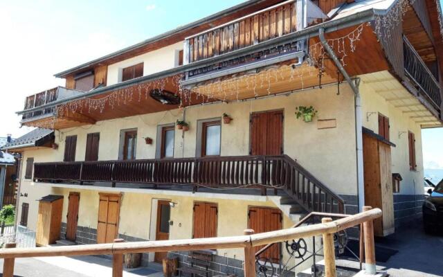 Appartement Albiez-Montrond, 2 pièces, 5 personnes - FR-1-618-7