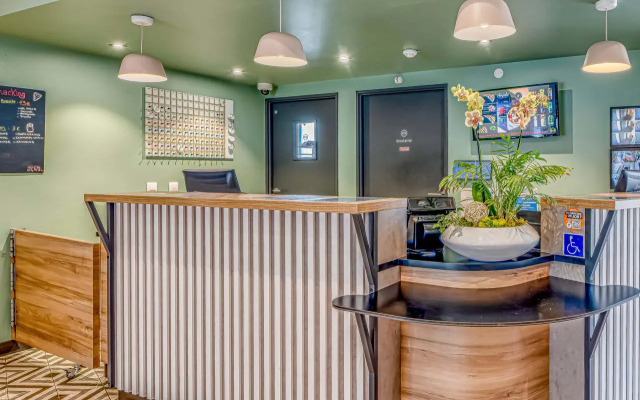 B&B HOTEL BORDEAUX Centre Gare St-Jean