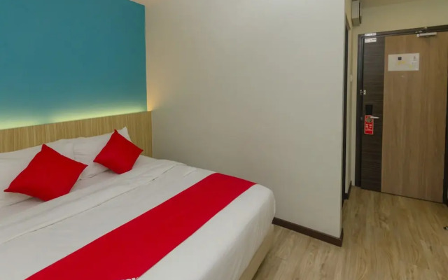 OYO 574 RS Boutique Hotel