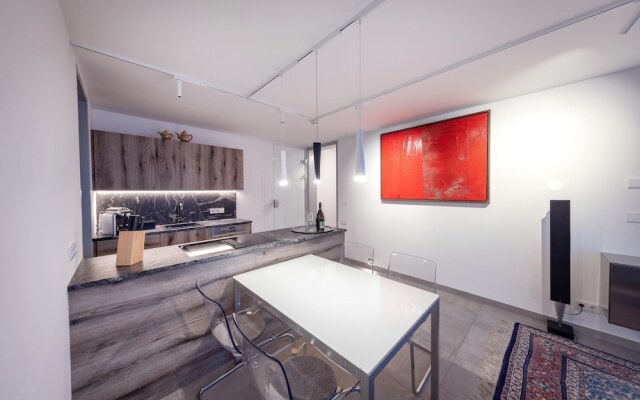 Lakefront Suite 148 by we rent