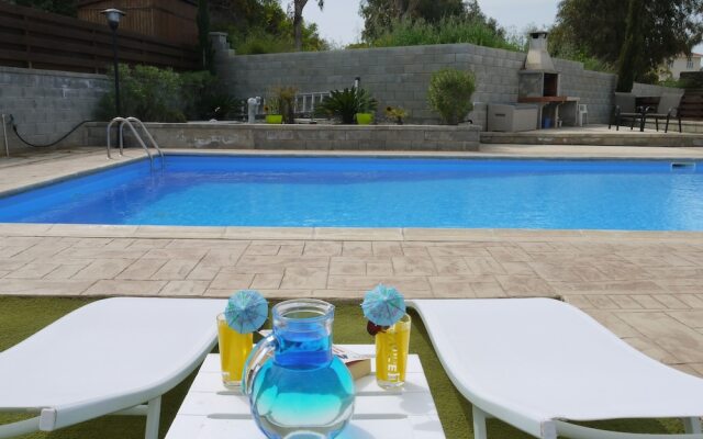 Themis Villa